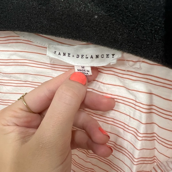 Jane & Delancey Button Up Stripes size medium - Picture 5 of 5
